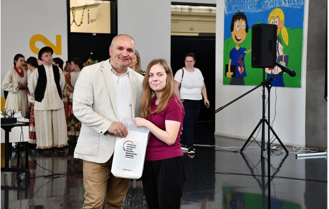 Svečana dodjela nagrada autorima najboljih radova 3. literarnog natječaja Zavičajna riječ u našoj školi
