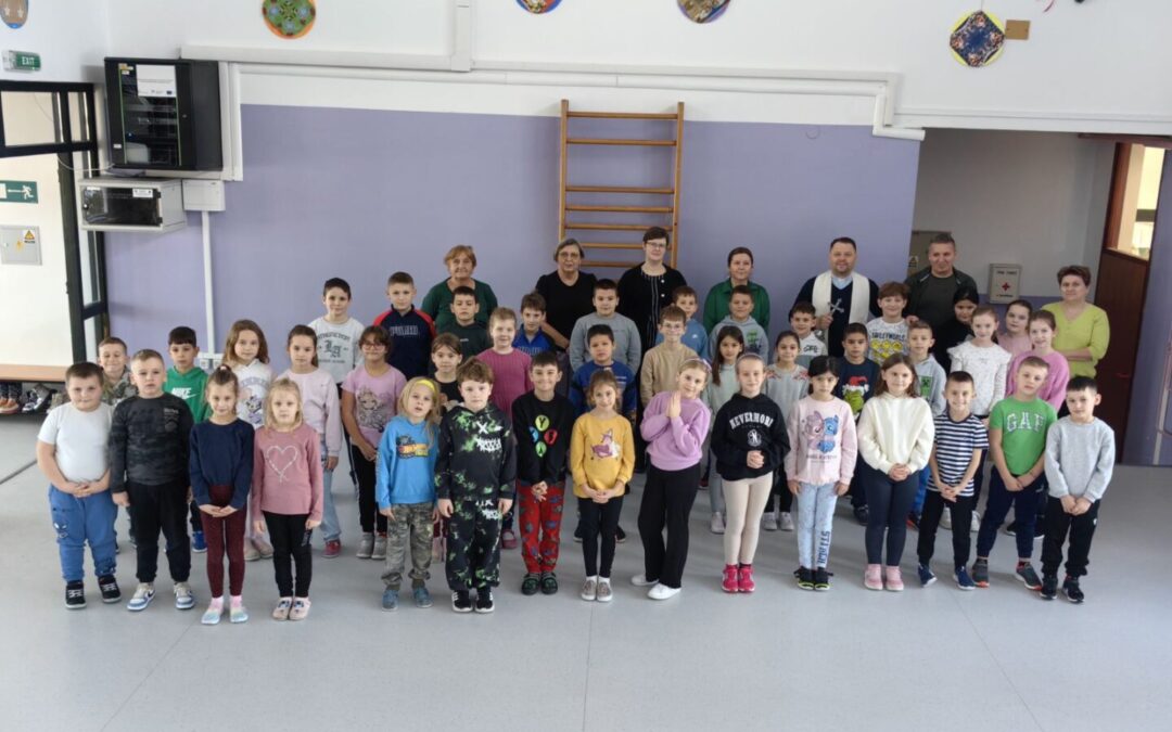 Blagoslov škole, učenika i djelatnika u Područnoj školi Voloder